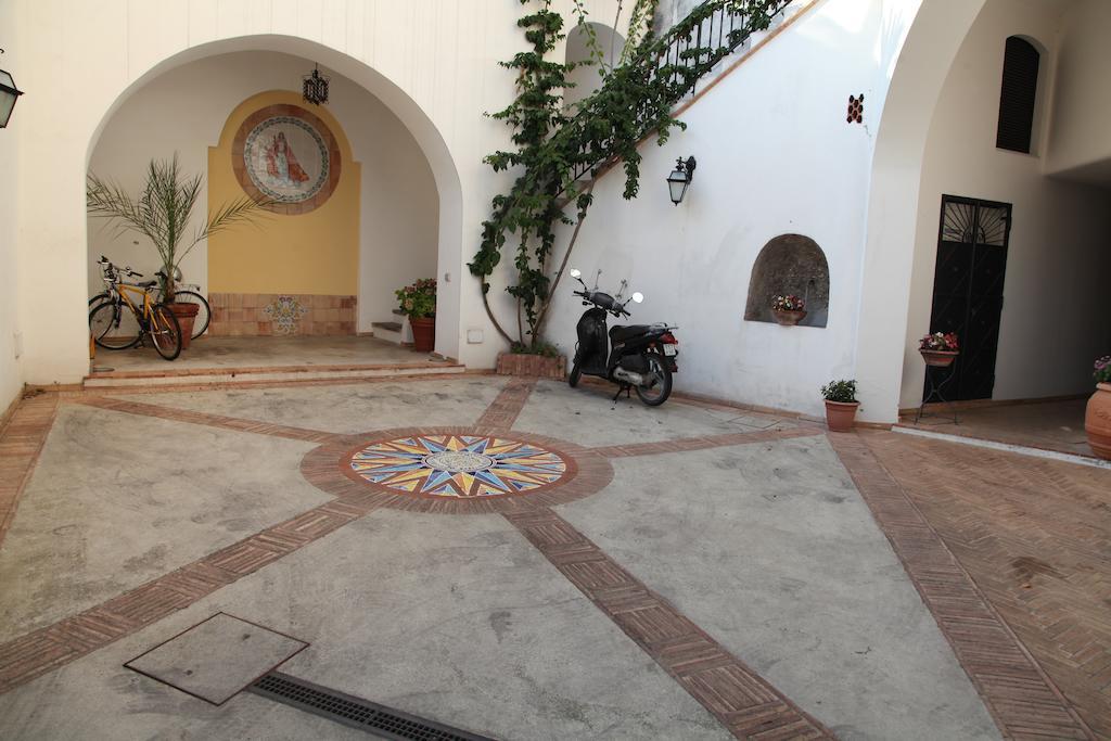 Vietri Le Terrazze Di Cristina B&B 외부 사진