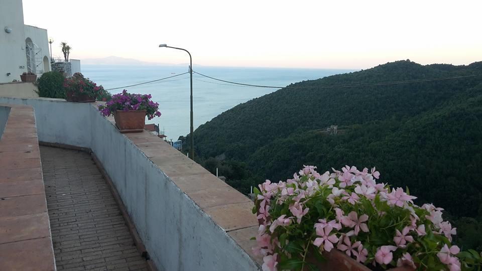 Vietri Le Terrazze Di Cristina B&B 외부 사진