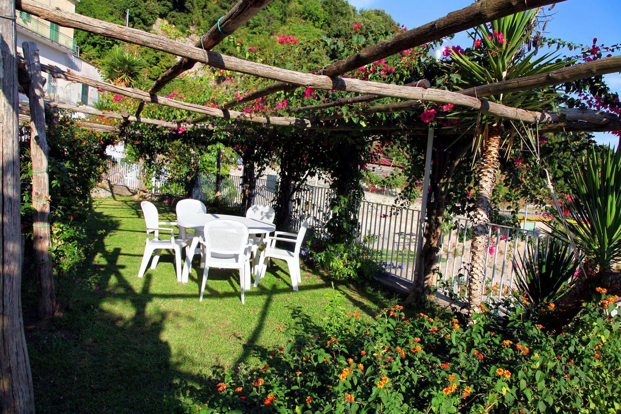 Vietri Le Terrazze Di Cristina B&B 외부 사진